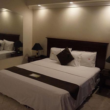 Valentino'S Hotel Angeles Dış mekan fotoğraf