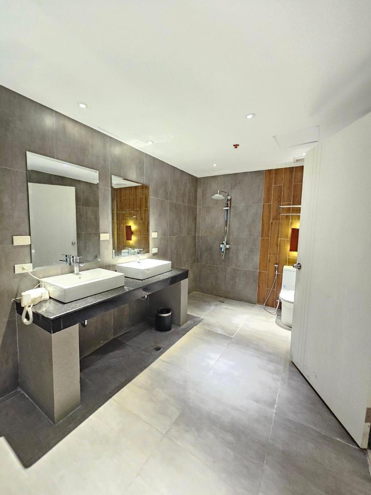 Valentino'S Hotel Angeles Dış mekan fotoğraf