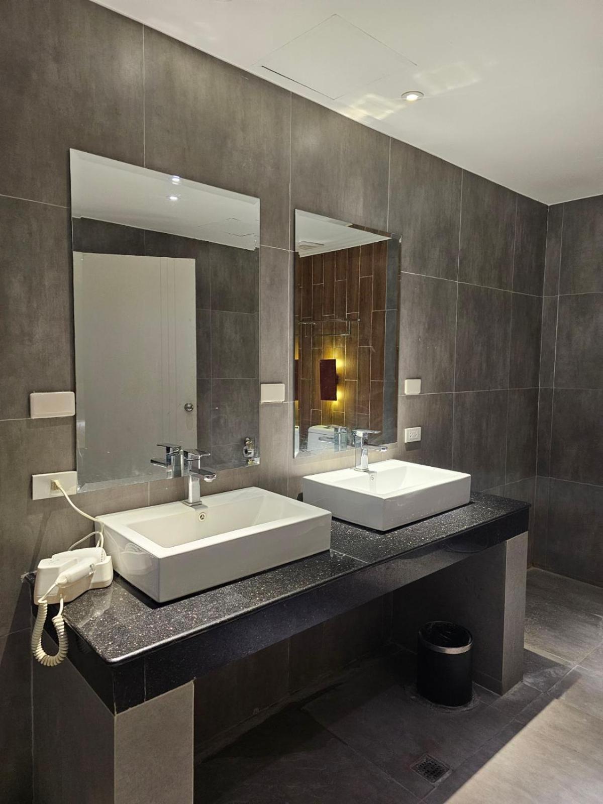 Valentino'S Hotel Angeles Dış mekan fotoğraf