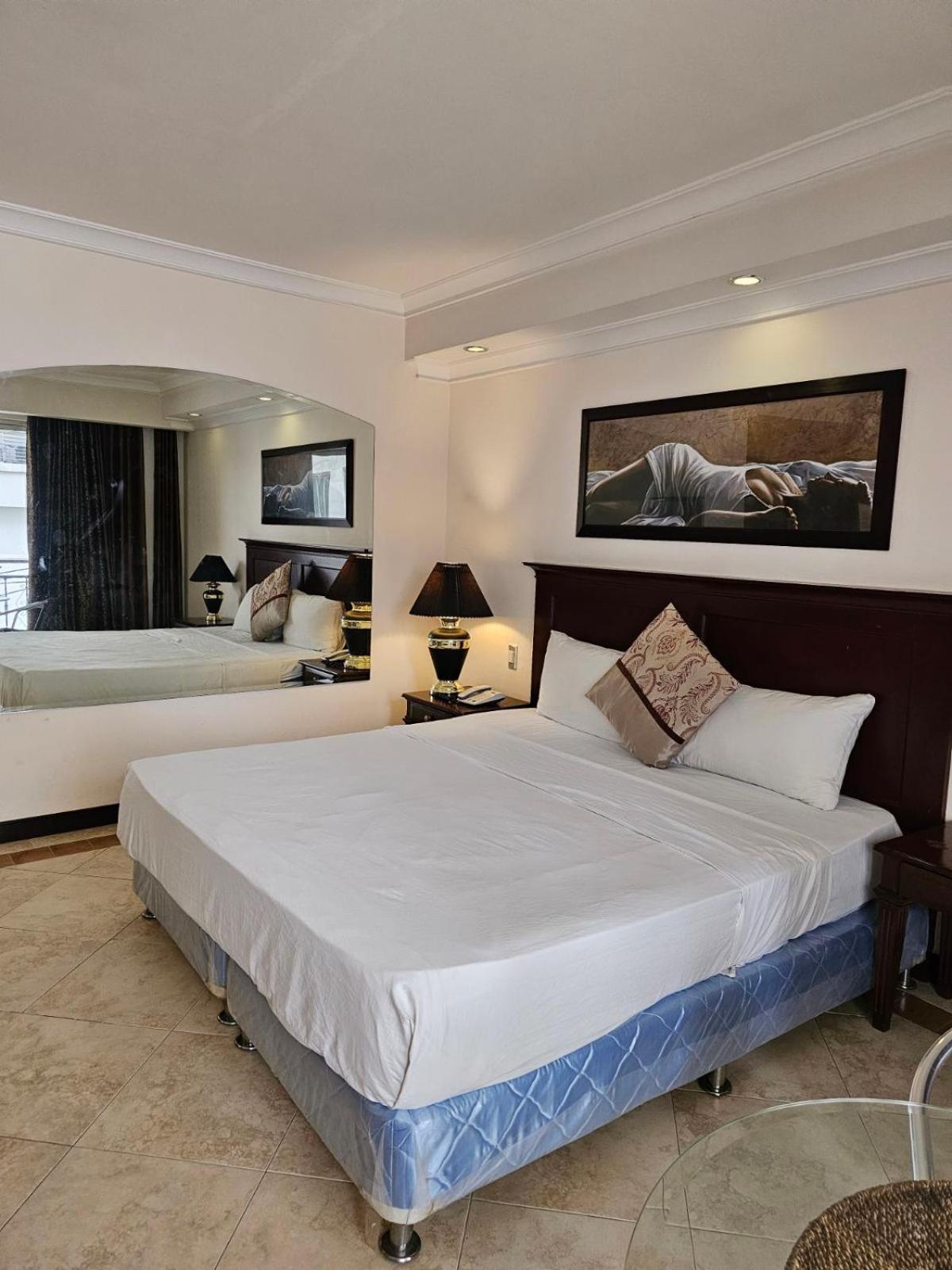 Valentino'S Hotel Angeles Dış mekan fotoğraf