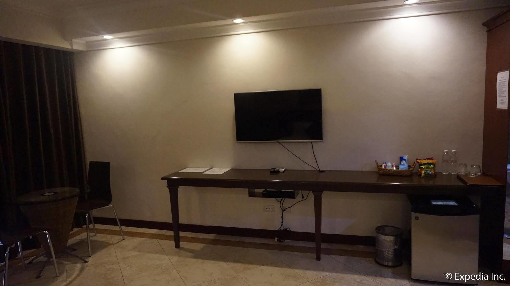 Valentino'S Hotel Angeles Dış mekan fotoğraf